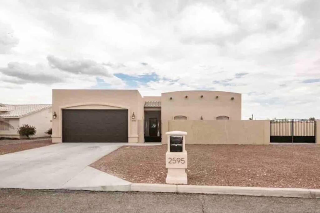 Havasu Retreat! Pool, Spa, Gym & View Лейк-Хавасу-Сити Экстерьер фото